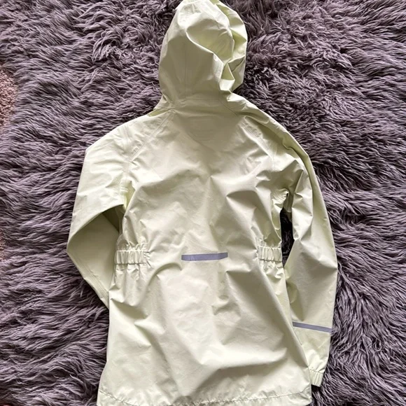 Patagonia Raincoat - Picture 5 of 5